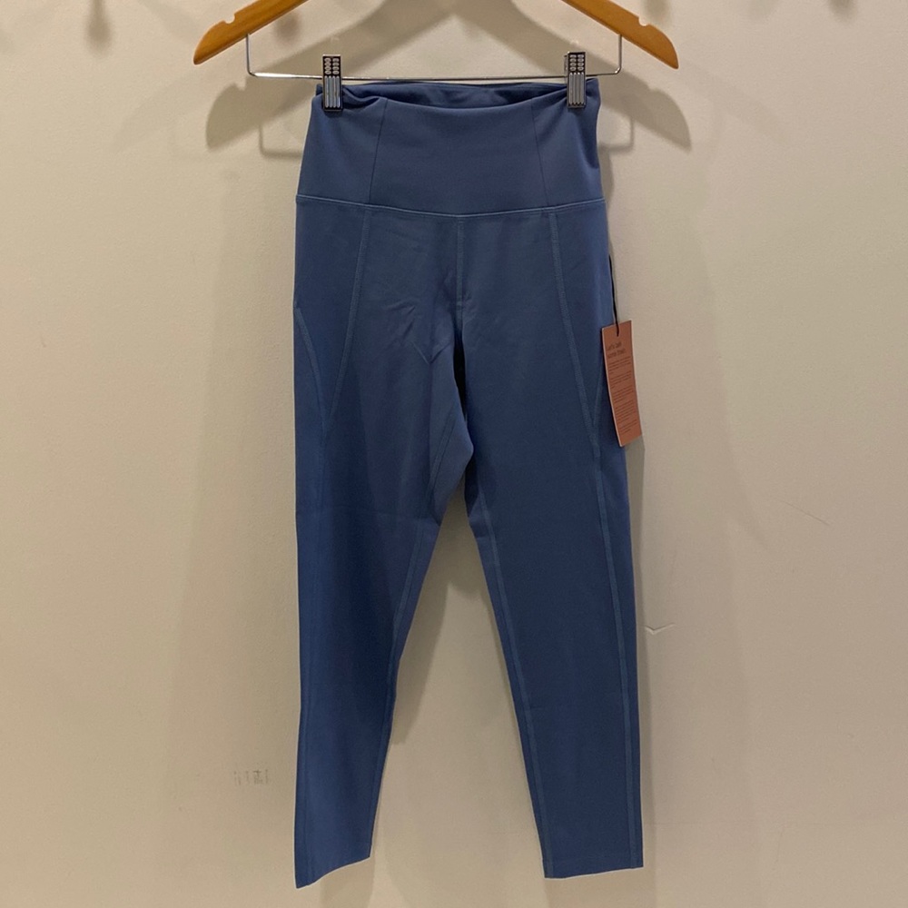 Girlfriend Collective Compressive High-Rise Legging in Paloma